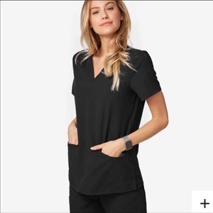 Figs casma scrub top